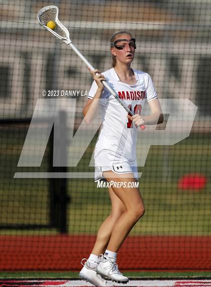 Thumbnail 2 in Robinson @ James Madison (VHSL Class 6 Quarterfinal) photogallery.