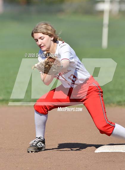 Thumbnail 2 in Lassen vs. Foothill (Pleasant Valley Tournament) photogallery.