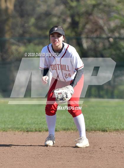 Thumbnail 3 in Lassen vs. Foothill (Pleasant Valley Tournament) photogallery.