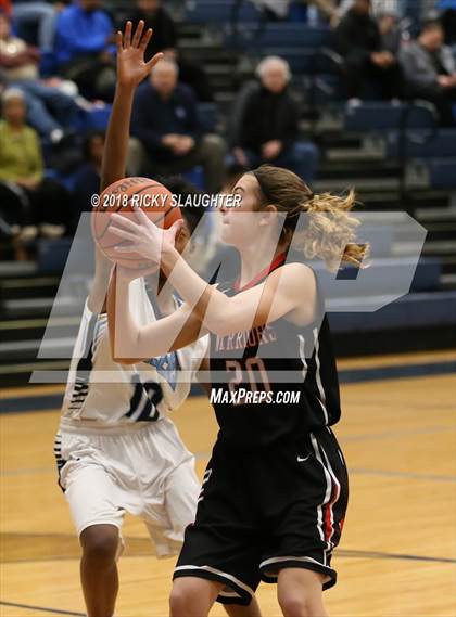 Thumbnail 2 in Granite City @ Belleville East photogallery.