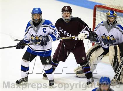 Thumbnail 2 in Brookfield/Bethel/Danbury vs. East Catholic (CIAC Division II Semifinal) photogallery.