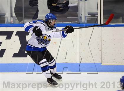 Thumbnail 2 in Brookfield/Bethel/Danbury vs. East Catholic (CIAC Division II Semifinal) photogallery.