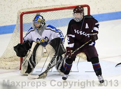 Thumbnail 3 in Brookfield/Bethel/Danbury vs. East Catholic (CIAC Division II Semifinal) photogallery.