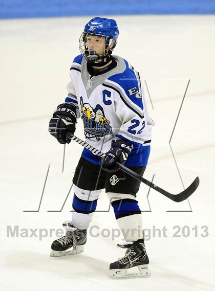 Thumbnail 3 in Brookfield/Bethel/Danbury vs. East Catholic (CIAC Division II Semifinal) photogallery.
