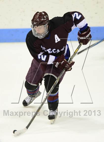 Thumbnail 3 in Brookfield/Bethel/Danbury vs. East Catholic (CIAC Division II Semifinal) photogallery.