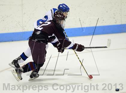 Thumbnail 1 in Brookfield/Bethel/Danbury vs. East Catholic (CIAC Division II Semifinal) photogallery.