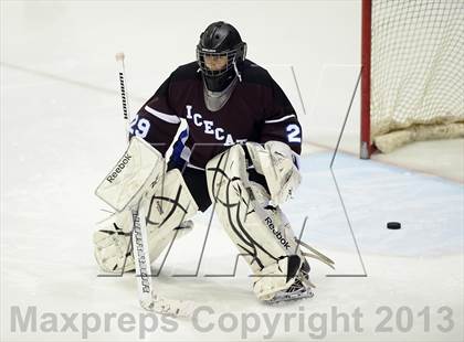 Thumbnail 1 in Brookfield/Bethel/Danbury vs. East Catholic (CIAC Division II Semifinal) photogallery.