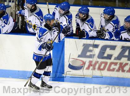 Thumbnail 2 in Brookfield/Bethel/Danbury vs. East Catholic (CIAC Division II Semifinal) photogallery.