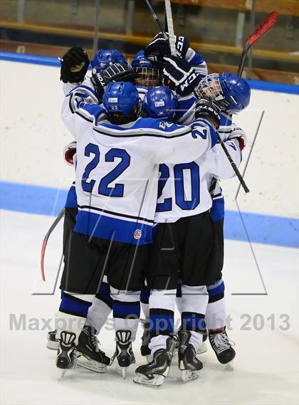 Thumbnail 3 in Brookfield/Bethel/Danbury vs. East Catholic (CIAC Division II Semifinal) photogallery.
