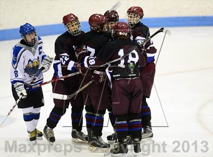 Thumbnail 3 in Brookfield/Bethel/Danbury vs. East Catholic (CIAC Division II Semifinal) photogallery.