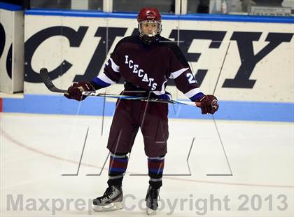 Thumbnail 2 in Brookfield/Bethel/Danbury vs. East Catholic (CIAC Division II Semifinal) photogallery.