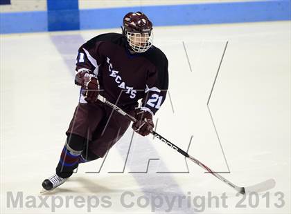 Thumbnail 2 in Brookfield/Bethel/Danbury vs. East Catholic (CIAC Division II Semifinal) photogallery.