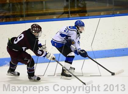 Thumbnail 2 in Brookfield/Bethel/Danbury vs. East Catholic (CIAC Division II Semifinal) photogallery.
