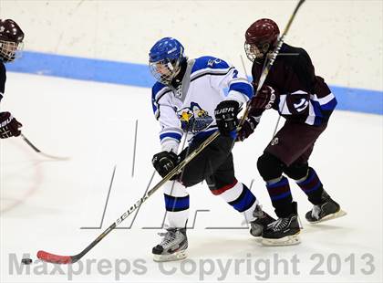Thumbnail 3 in Brookfield/Bethel/Danbury vs. East Catholic (CIAC Division II Semifinal) photogallery.