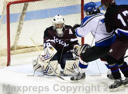 Thumbnail 3 in Brookfield/Bethel/Danbury vs. East Catholic (CIAC Division II Semifinal) photogallery.