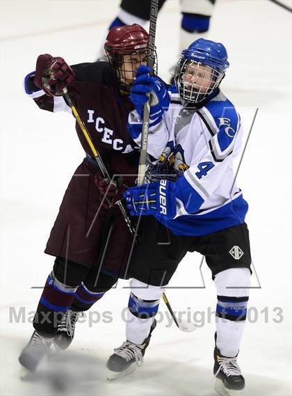 Thumbnail 2 in Brookfield/Bethel/Danbury vs. East Catholic (CIAC Division II Semifinal) photogallery.
