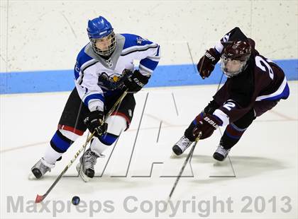 Thumbnail 3 in Brookfield/Bethel/Danbury vs. East Catholic (CIAC Division II Semifinal) photogallery.