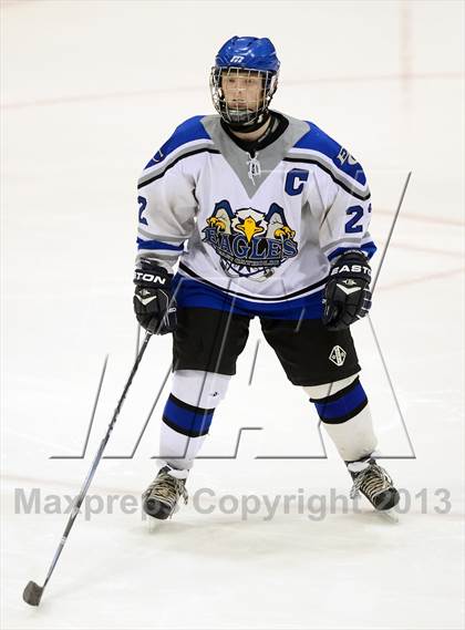 Thumbnail 3 in Brookfield/Bethel/Danbury vs. East Catholic (CIAC Division II Semifinal) photogallery.