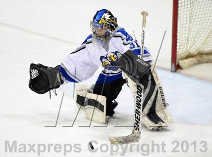 Thumbnail 2 in Brookfield/Bethel/Danbury vs. East Catholic (CIAC Division II Semifinal) photogallery.
