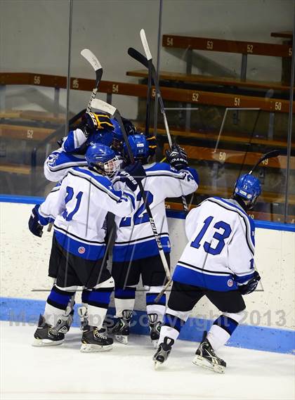 Thumbnail 3 in Brookfield/Bethel/Danbury vs. East Catholic (CIAC Division II Semifinal) photogallery.