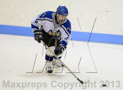 Thumbnail 2 in Brookfield/Bethel/Danbury vs. East Catholic (CIAC Division II Semifinal) photogallery.