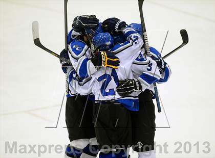 Thumbnail 3 in Brookfield/Bethel/Danbury vs. East Catholic (CIAC Division II Semifinal) photogallery.