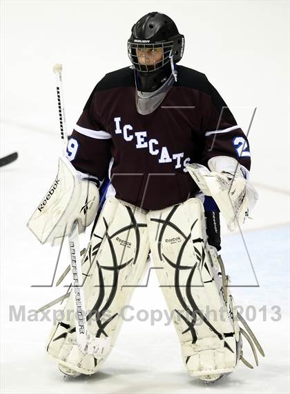 Thumbnail 3 in Brookfield/Bethel/Danbury vs. East Catholic (CIAC Division II Semifinal) photogallery.