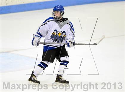 Thumbnail 2 in Brookfield/Bethel/Danbury vs. East Catholic (CIAC Division II Semifinal) photogallery.