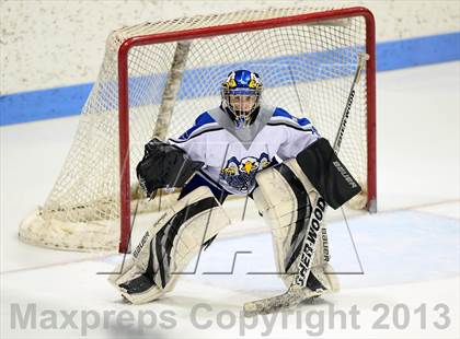 Thumbnail 2 in Brookfield/Bethel/Danbury vs. East Catholic (CIAC Division II Semifinal) photogallery.