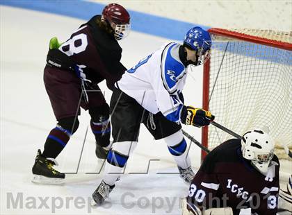 Thumbnail 2 in Brookfield/Bethel/Danbury vs. East Catholic (CIAC Division II Semifinal) photogallery.