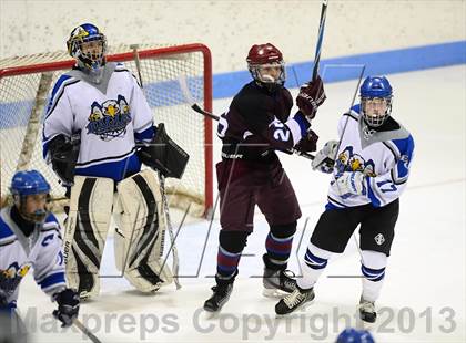 Thumbnail 3 in Brookfield/Bethel/Danbury vs. East Catholic (CIAC Division II Semifinal) photogallery.