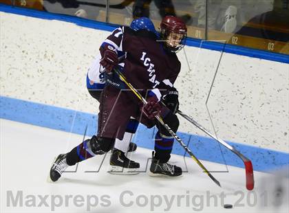 Thumbnail 3 in Brookfield/Bethel/Danbury vs. East Catholic (CIAC Division II Semifinal) photogallery.