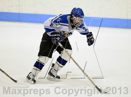 Thumbnail 3 in Brookfield/Bethel/Danbury vs. East Catholic (CIAC Division II Semifinal) photogallery.