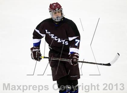 Thumbnail 2 in Brookfield/Bethel/Danbury vs. East Catholic (CIAC Division II Semifinal) photogallery.