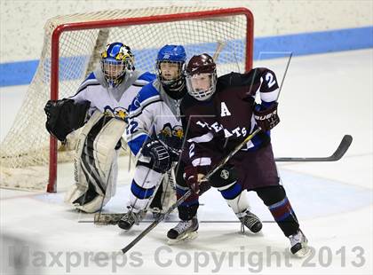 Thumbnail 2 in Brookfield/Bethel/Danbury vs. East Catholic (CIAC Division II Semifinal) photogallery.