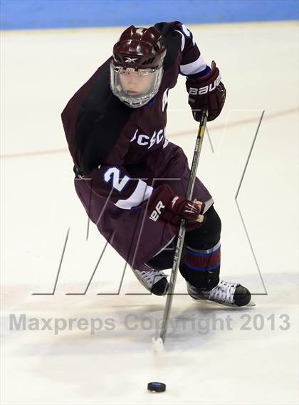 Thumbnail 2 in Brookfield/Bethel/Danbury vs. East Catholic (CIAC Division II Semifinal) photogallery.