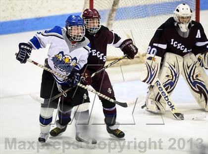 Thumbnail 3 in Brookfield/Bethel/Danbury vs. East Catholic (CIAC Division II Semifinal) photogallery.