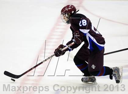 Thumbnail 1 in Brookfield/Bethel/Danbury vs. East Catholic (CIAC Division II Semifinal) photogallery.