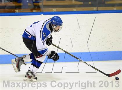 Thumbnail 2 in Brookfield/Bethel/Danbury vs. East Catholic (CIAC Division II Semifinal) photogallery.