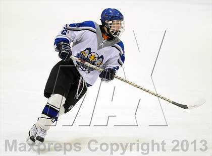 Thumbnail 3 in Brookfield/Bethel/Danbury vs. East Catholic (CIAC Division II Semifinal) photogallery.