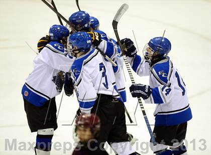 Thumbnail 3 in Brookfield/Bethel/Danbury vs. East Catholic (CIAC Division II Semifinal) photogallery.