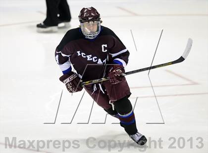 Thumbnail 3 in Brookfield/Bethel/Danbury vs. East Catholic (CIAC Division II Semifinal) photogallery.
