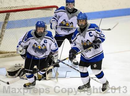 Thumbnail 3 in Brookfield/Bethel/Danbury vs. East Catholic (CIAC Division II Semifinal) photogallery.