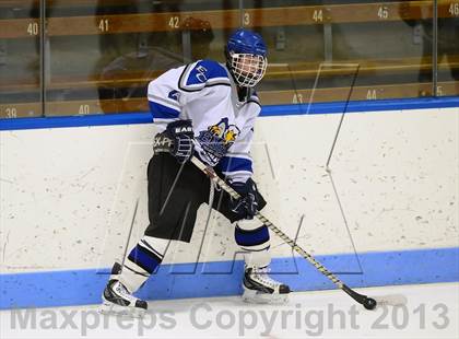 Thumbnail 2 in Brookfield/Bethel/Danbury vs. East Catholic (CIAC Division II Semifinal) photogallery.
