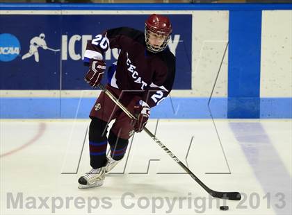 Thumbnail 3 in Brookfield/Bethel/Danbury vs. East Catholic (CIAC Division II Semifinal) photogallery.