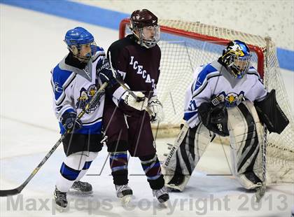 Thumbnail 3 in Brookfield/Bethel/Danbury vs. East Catholic (CIAC Division II Semifinal) photogallery.