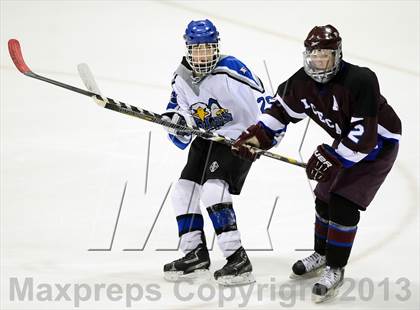 Thumbnail 2 in Brookfield/Bethel/Danbury vs. East Catholic (CIAC Division II Semifinal) photogallery.