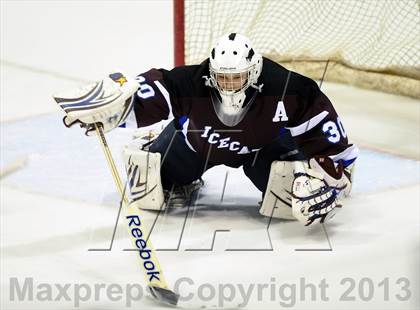 Thumbnail 1 in Brookfield/Bethel/Danbury vs. East Catholic (CIAC Division II Semifinal) photogallery.