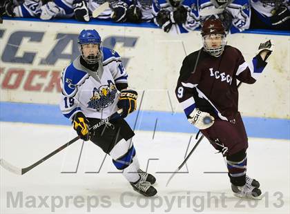Thumbnail 3 in Brookfield/Bethel/Danbury vs. East Catholic (CIAC Division II Semifinal) photogallery.