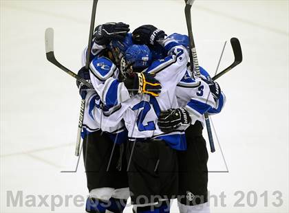 Thumbnail 2 in Brookfield/Bethel/Danbury vs. East Catholic (CIAC Division II Semifinal) photogallery.